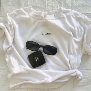 Plain white T , “Chanel” box logo